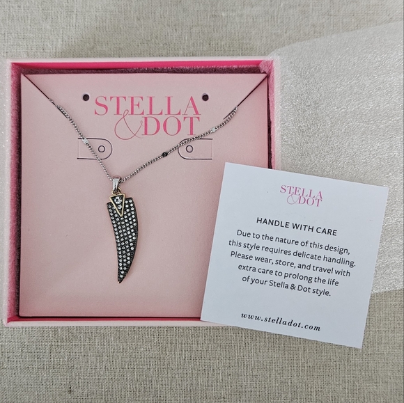 S&D Mixed Metal Horn Necklace - Picture 1 of 3